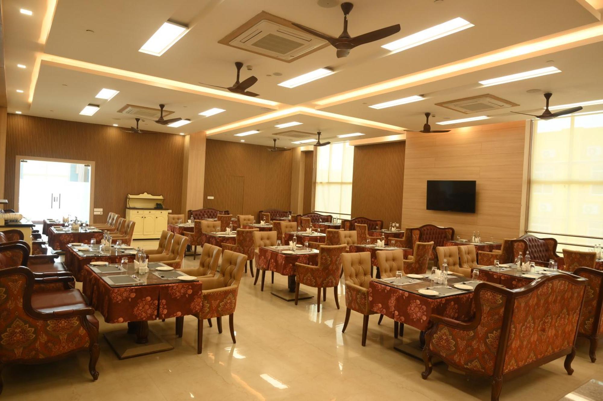 Mayfair World Cup Village Rourkela Екстериор снимка